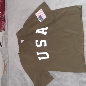 Army Green USA cropped tee